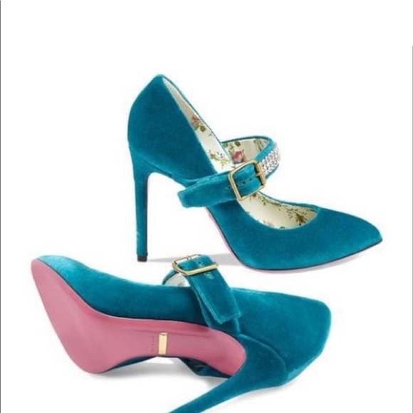 Authentic NEW GUCCI velvet Crystal Sylvia heels - Picture 6 of 8